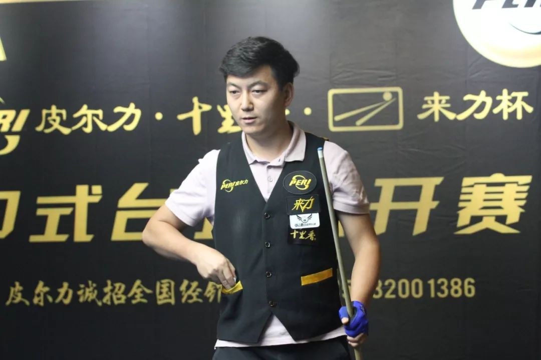 尤其是带有 尤其是带有