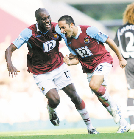 策应不断冲 策应不断冲