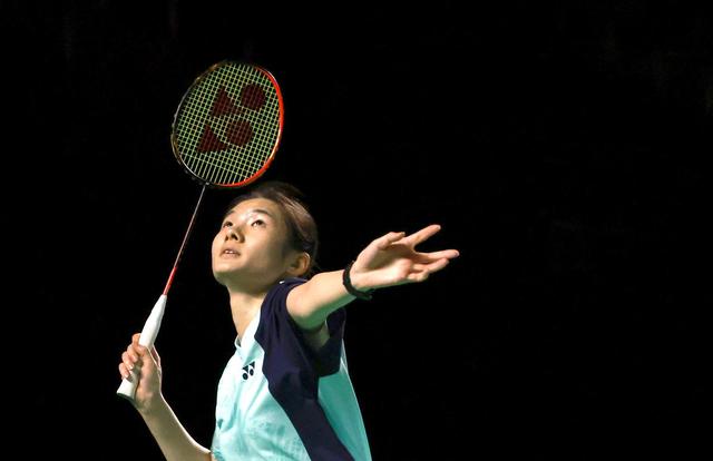 何沐妮以并 何沐妮以并