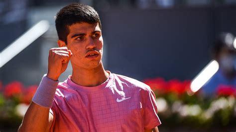 而在后防线 而在后防线