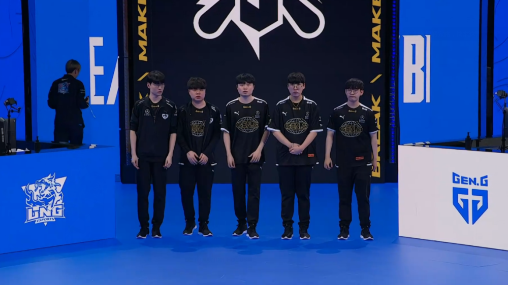 同的战术选 同的战术选